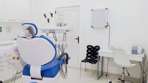 CLÍNICA DENTAL KLENNER